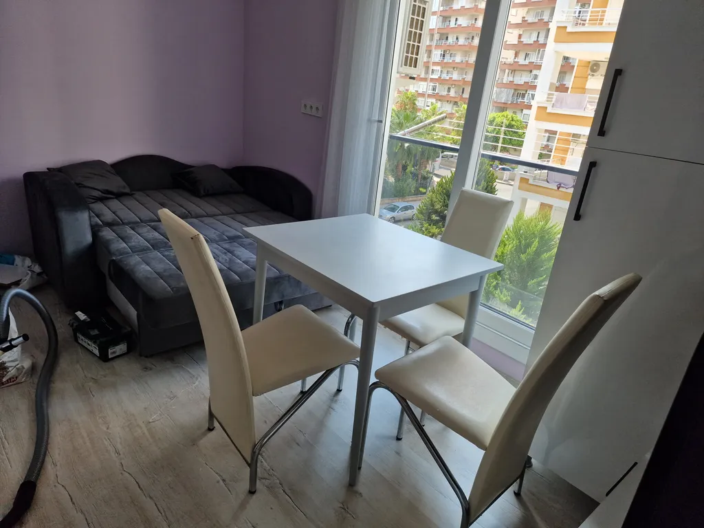 Уютная двухкомнатная квартира возле Соли пляжа и Соли центра