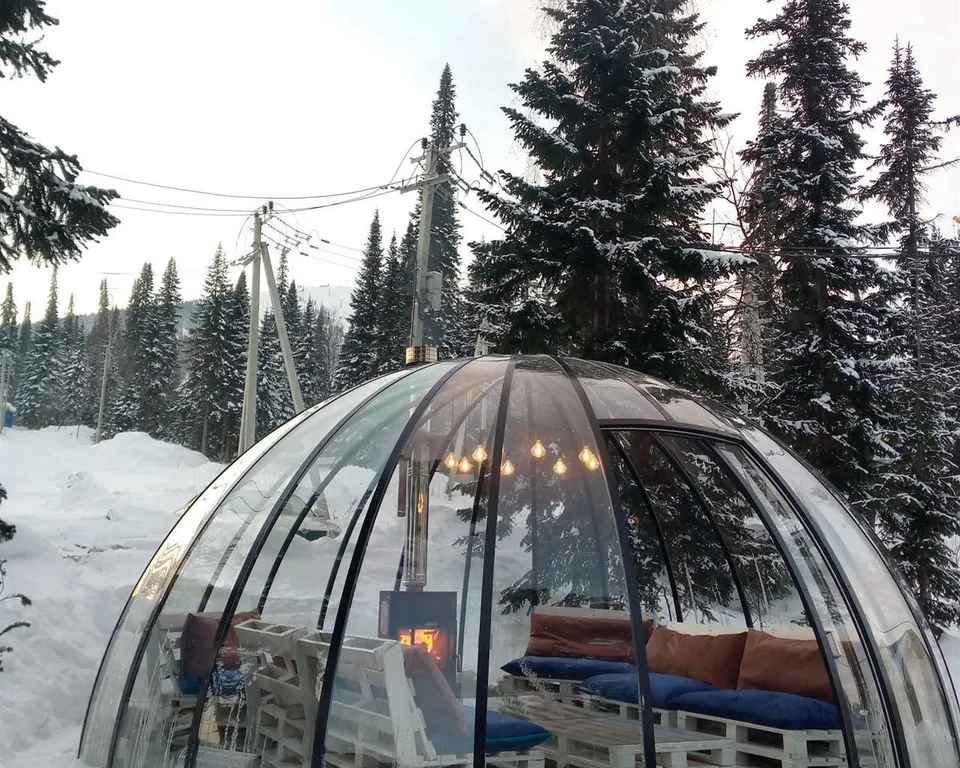 Большой дом на горе у подъемников