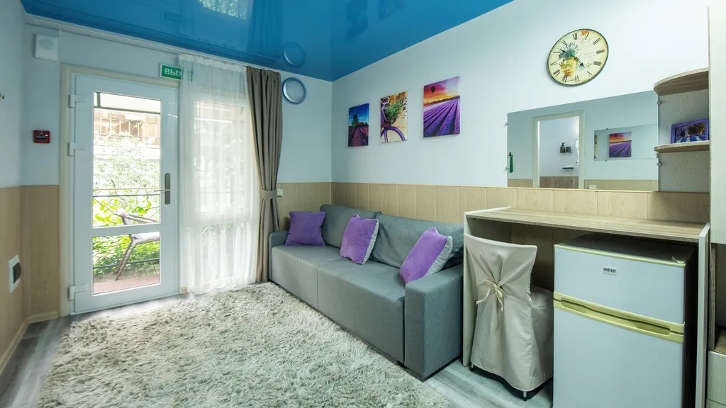 Дачный номер у моря