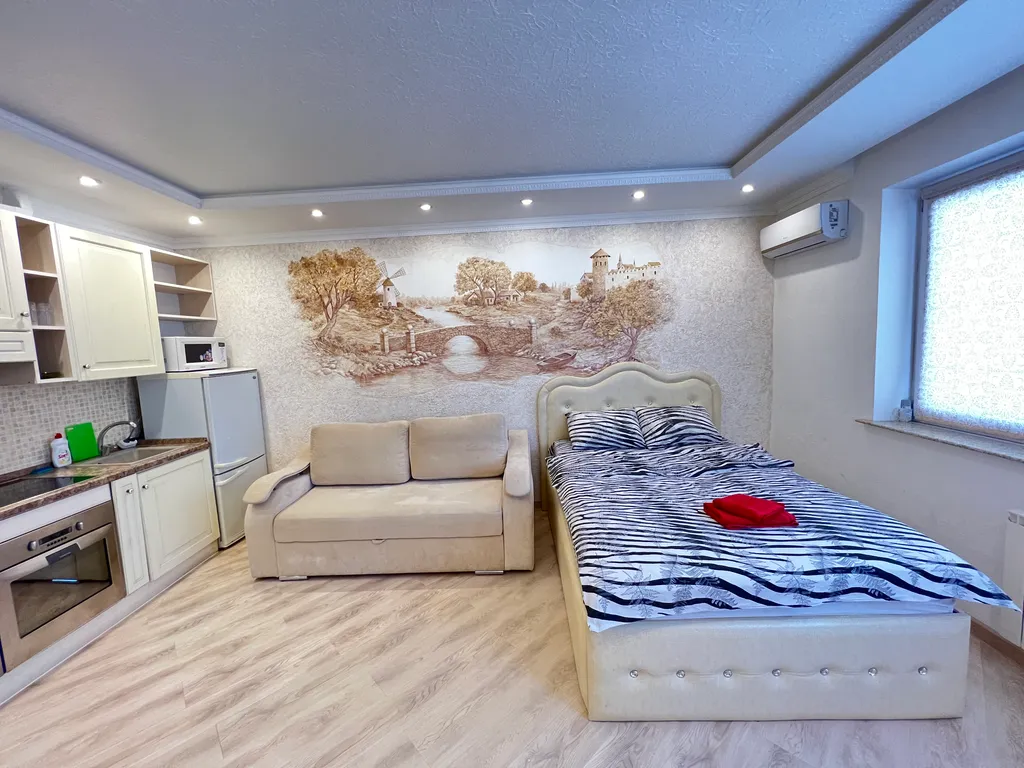 Уютная студия на Хрустальной