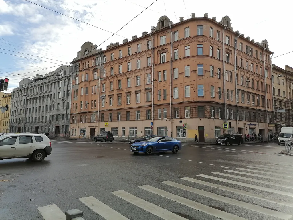 Студия с видом на парк