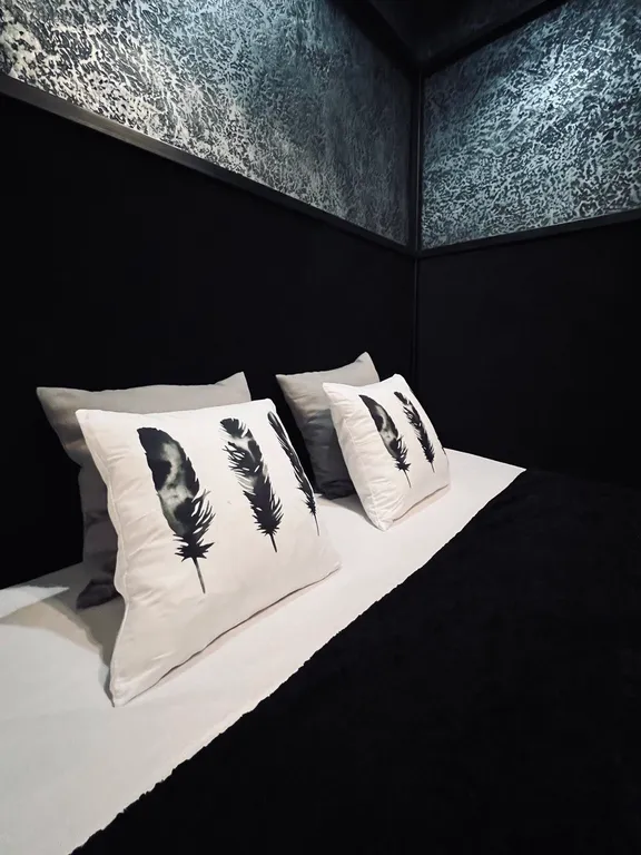 Дизайнерская квартира с джакузи в топовом районе города