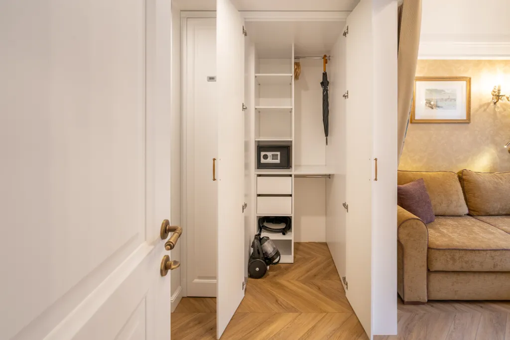 Квартира Квартира Роскошная студия с видом на Невский и парковкой — Санкт-Петербург
