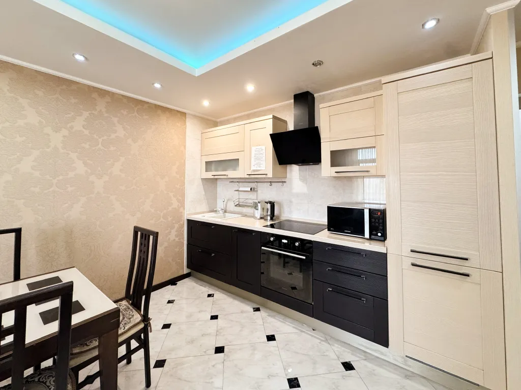 Квартира 2-комнатная Квартира — Адлер