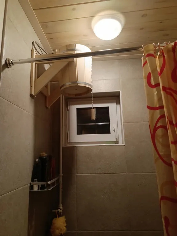 Уютный домик в сосновом бору в черте города