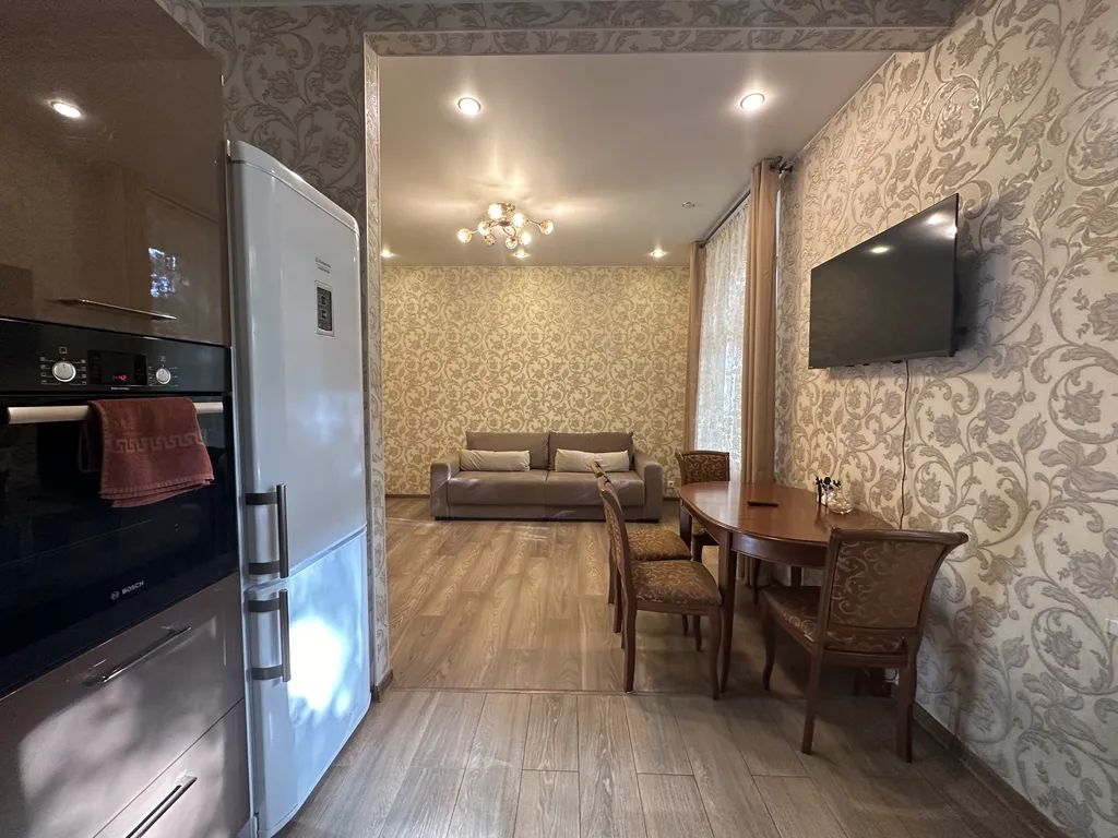 3-комнатная квартира с джакузи в центре Зеленогорска