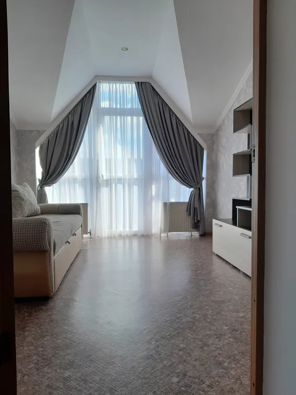 Двухкомнатная квартира в центре города — аренда посуточно в Абинск