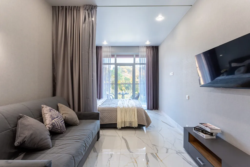 Уютная студия Аллея 254 с бассейном на территории