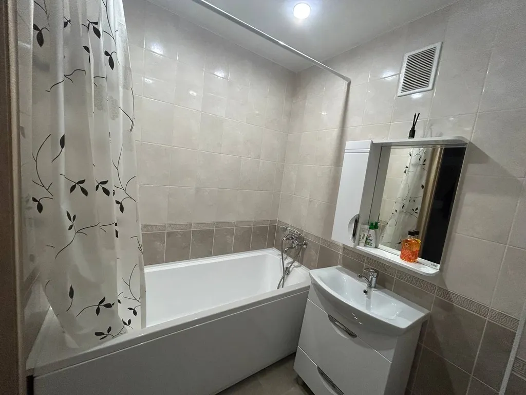 Квартира рядом с Федеральным центром травматологии ортопедии