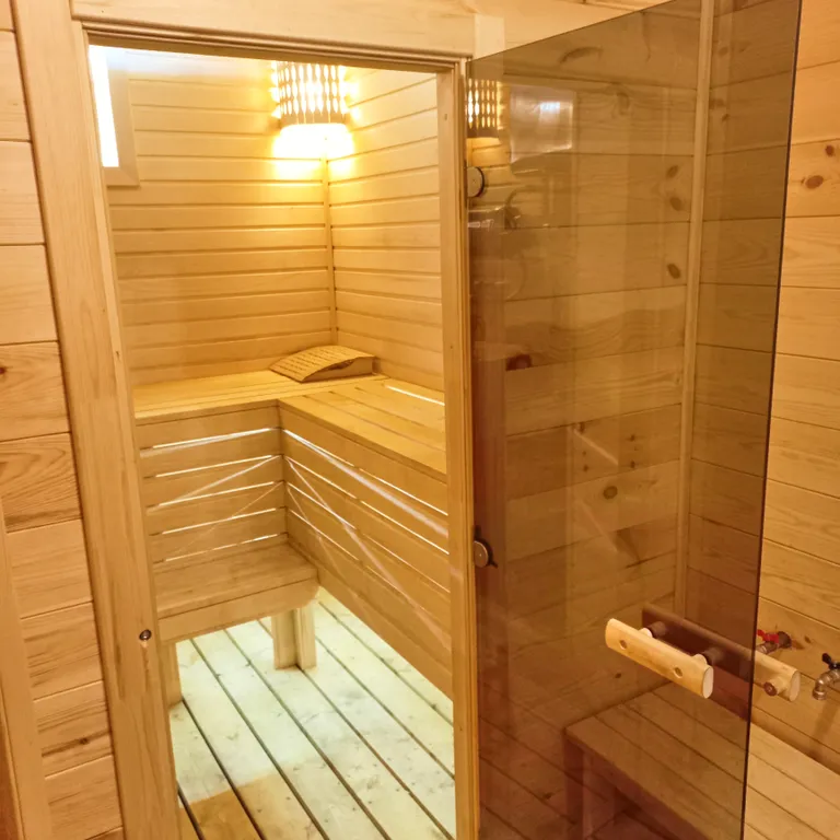 Двухэтажный дом с сауной