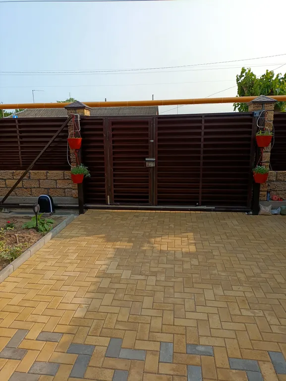 Коттедж Дом рядом с морем — Кучугуры