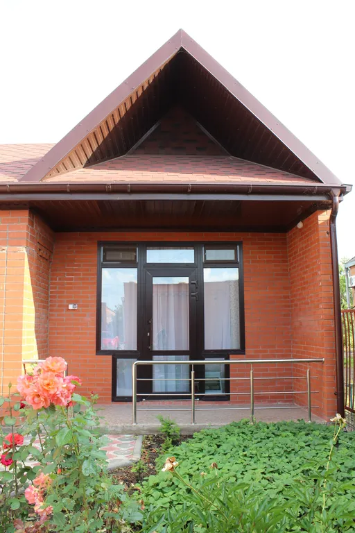 Квартира Квартира Супер люкс с кухней, для двоих с отдельным входом — Кущёвская