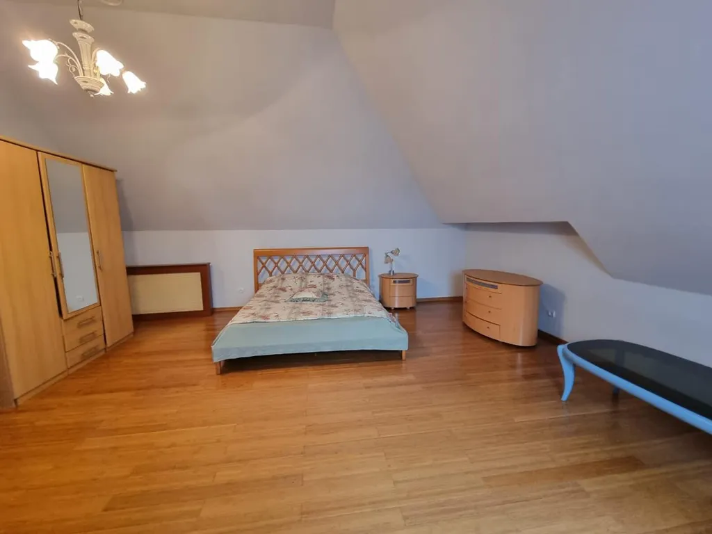 Вилла с бассейном и видом на море