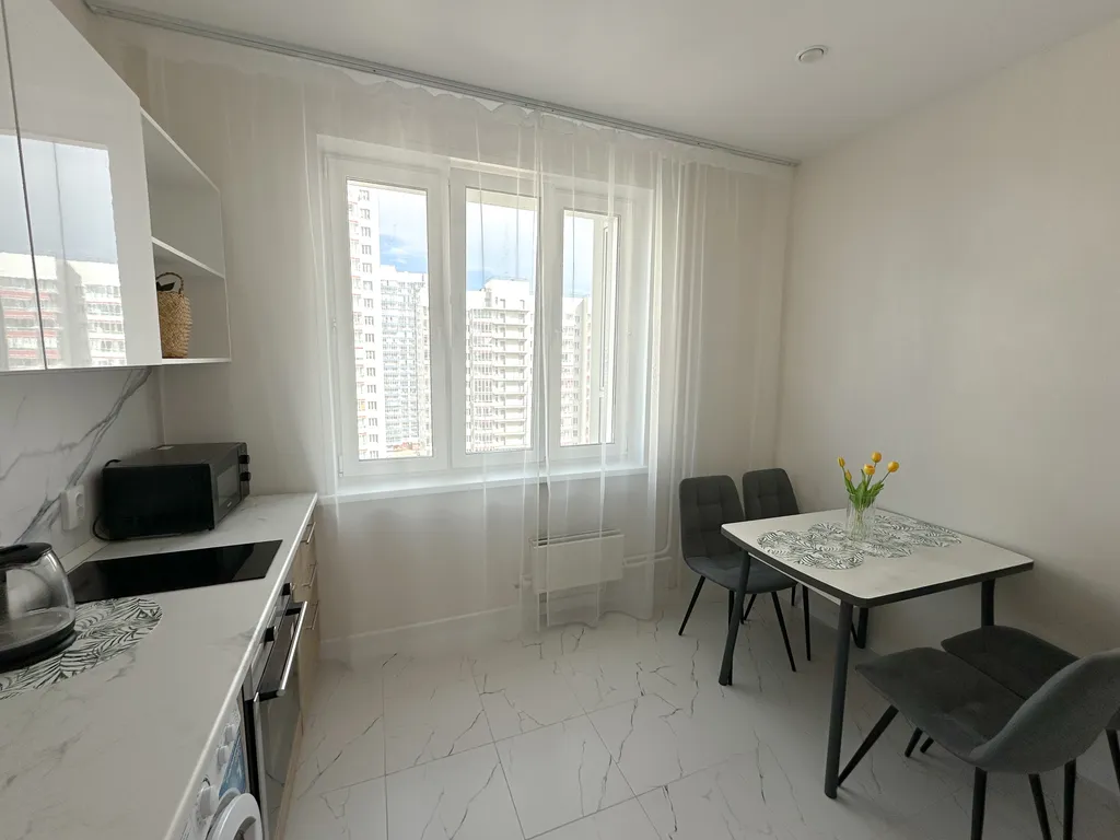 Видовая квартира в Белых Росах