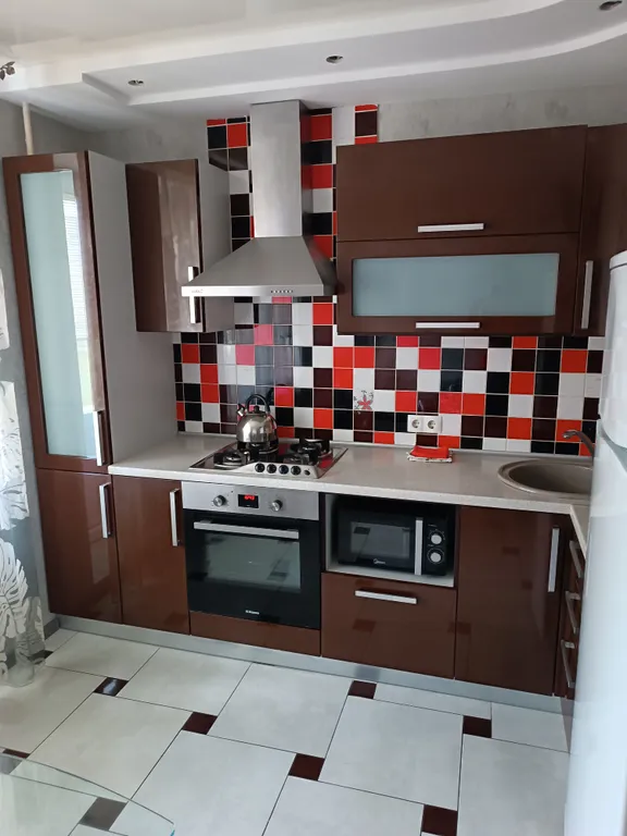 Квартира с евроремонтом напротив футбольной академии