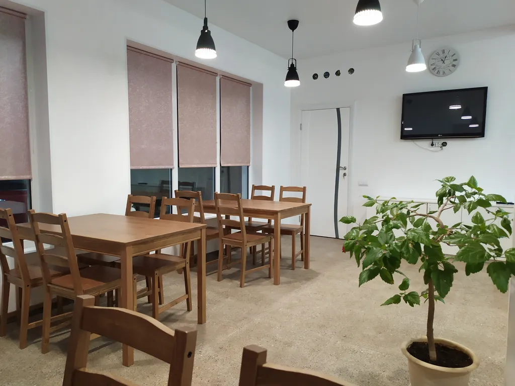 Трёхместный номер на втором этаже с видом на море