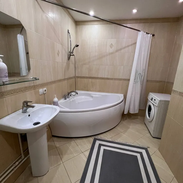 Замечательная 4-комнатная квартира