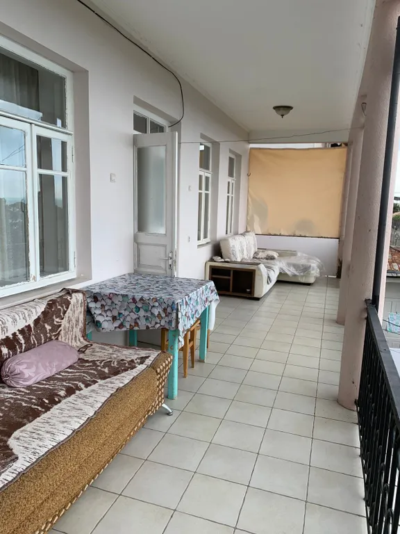 Квартира Квартира Гостевой дом у Марго между старой и новой Гагрой, в 200м от моря — Гагра