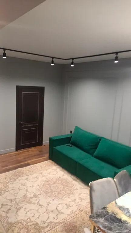 Уютная квартира в центре города в 60 км от высочайшей точки Европы