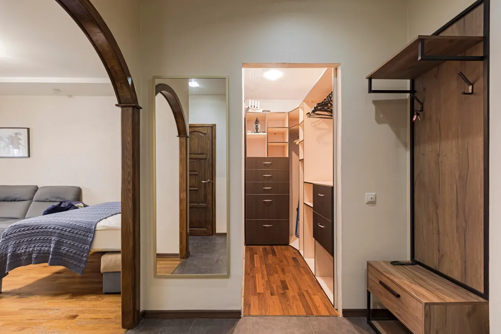 Современная уютная квартира с балконом рядом с метро и ТЦ