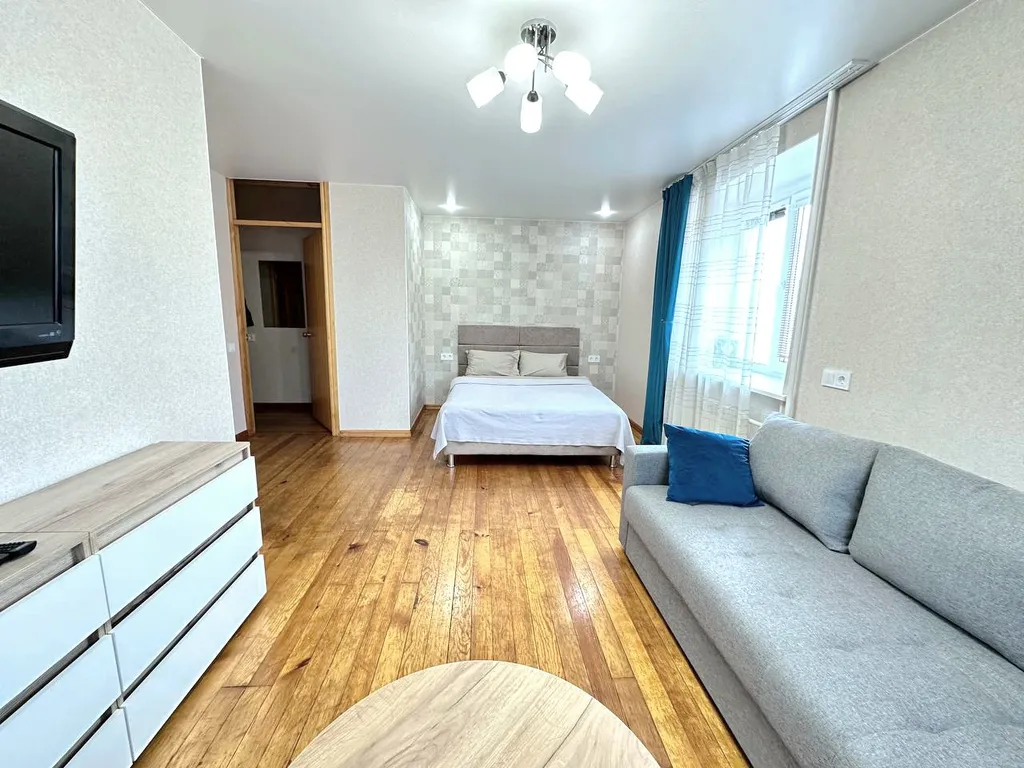 1-комнатная квартира с балконом в центре рядом с КемГУ и госпиталем