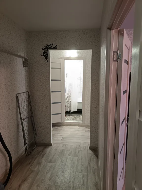 Большая, тёплая, уютная квартира с отдельной кухней в тихом районе