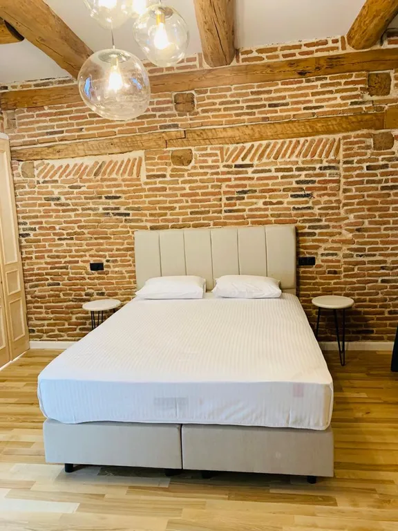 Дизайнерская квартира под старину