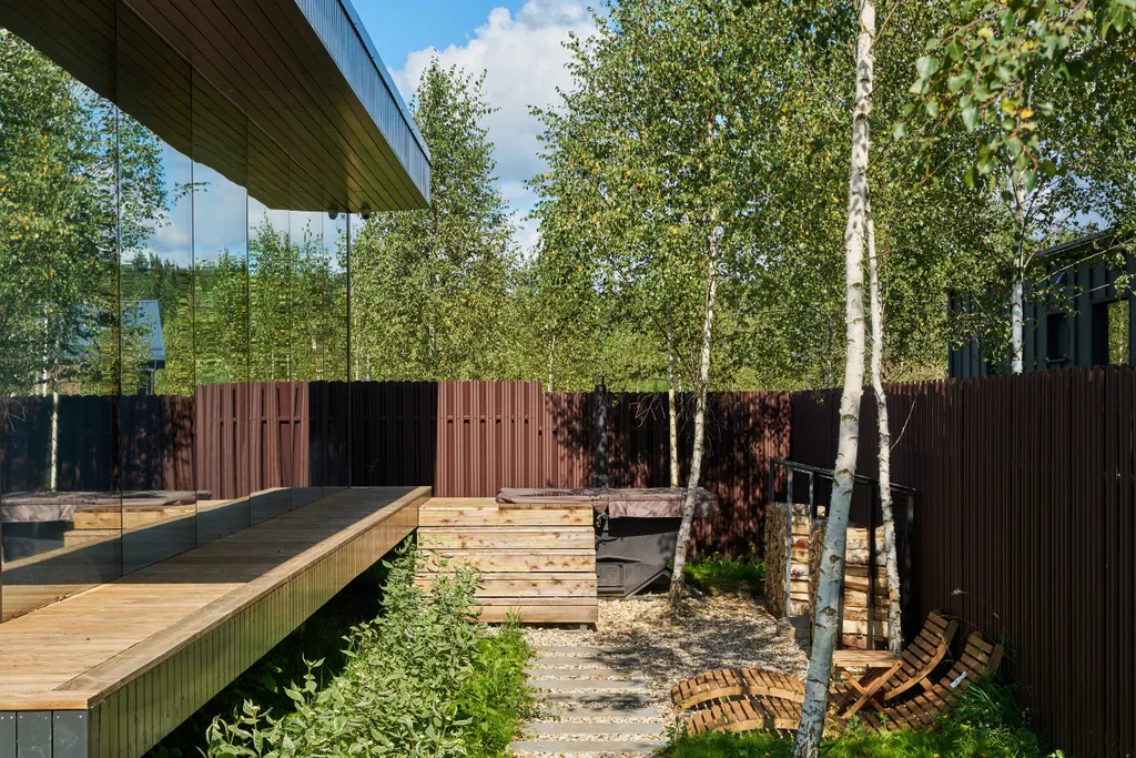 Коттедж Домик у реки в окружении сосен с камином, сауной и чаном — Семеновское