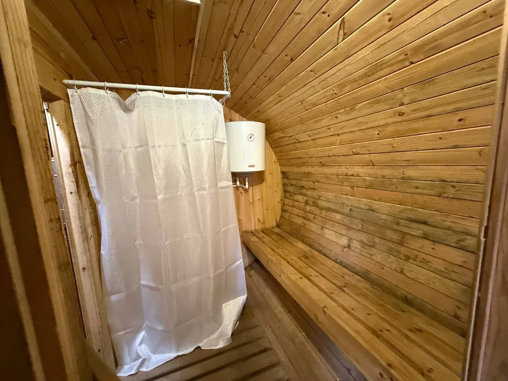 Уютный гостевой дом с закрытой территорией и видом на горы