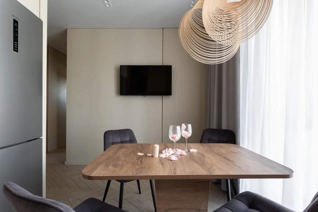 Четырехместная дизайнерская квартира у ТЦ Форум