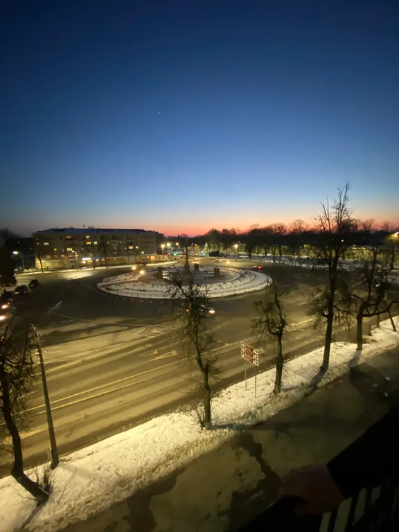 Двухкомнатная квартира в центре с видом на площадь победы — аренда посуточно в Псков