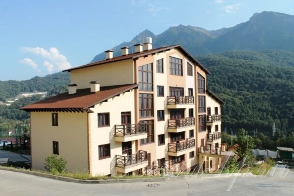 Квартира Корпус № 5. Стандарт с балконом (двуспальная кровать) — аренда посуточно в Красная Поляна