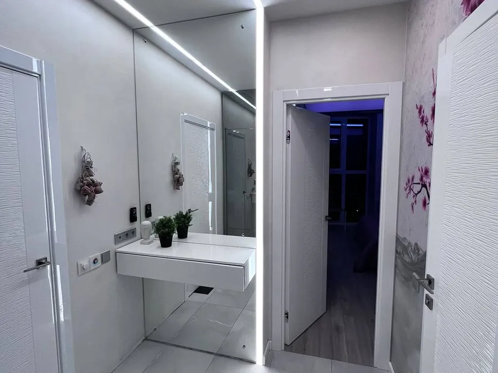 Современная квартира с панорамным видом на Волгу (Уютный Дом)