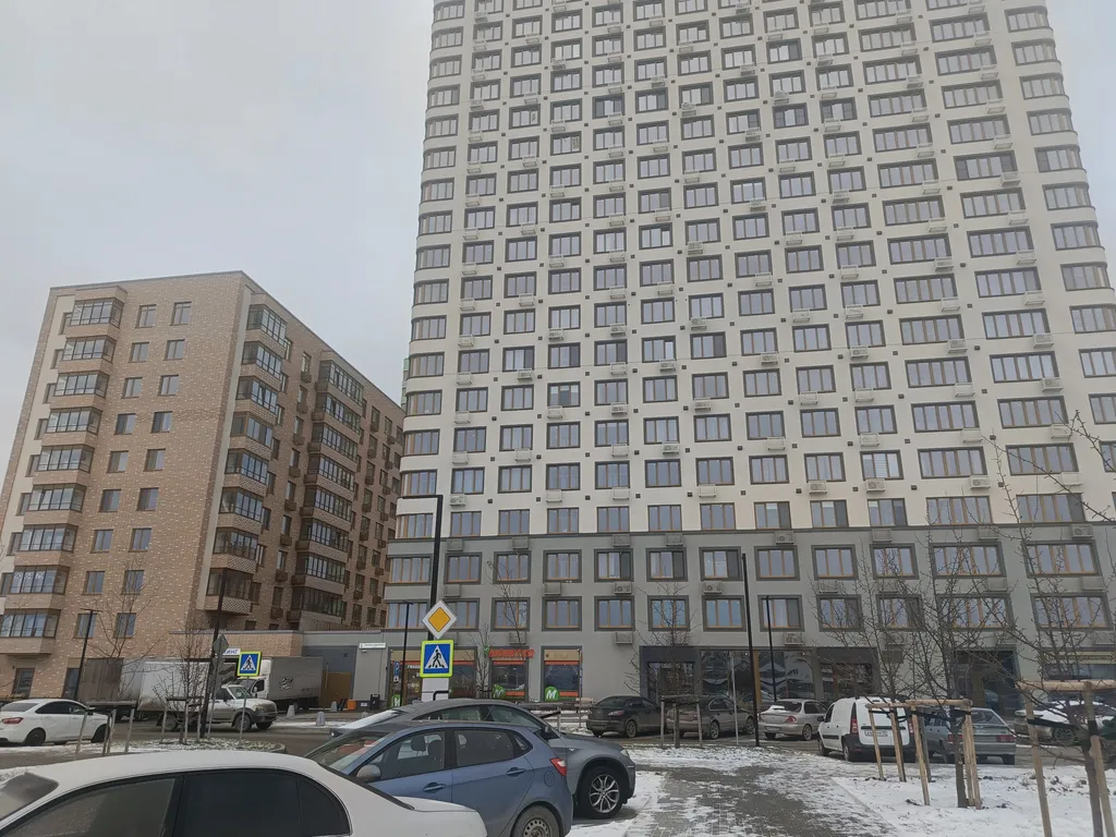 Loft-Корней, Нейро, Кристалл квартира