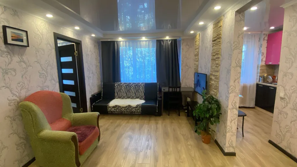 2-х комнатная квартира с отличным ремонтом в центре города