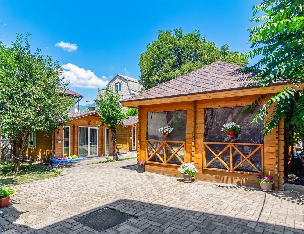 Современный деревянный дом из бруса