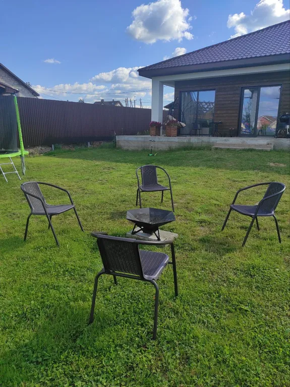 Коттедж Просторный дом — Лобня