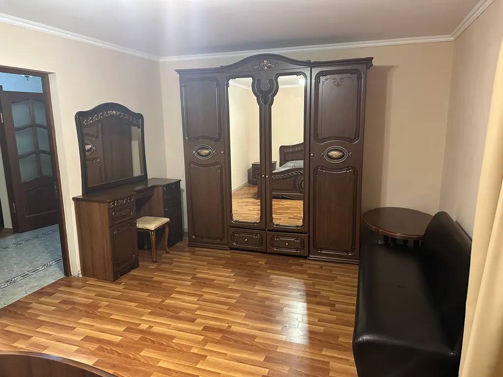 5-комнатный Дом