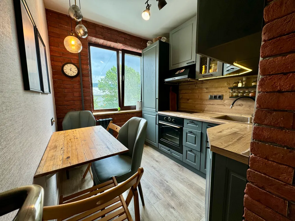 Уютная трешка в 10 минутах от Горного Воздуха