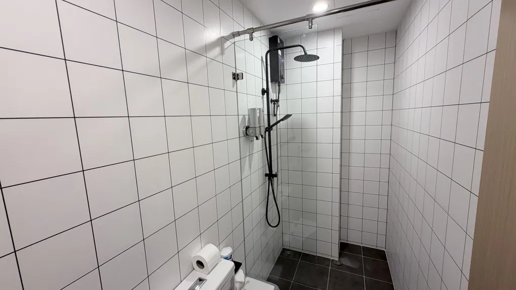 Замечательная квартира у пляжа Камала с бассейной и спортзалом