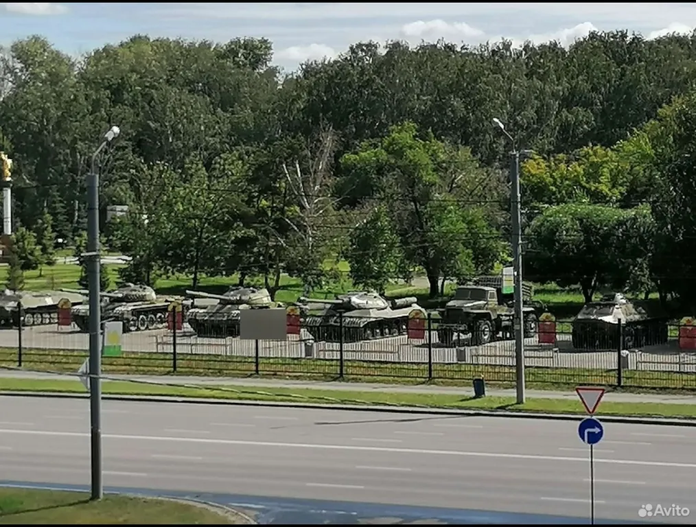 С видом на сад победы, рядом с оптик-центром, okoris и медеор ом