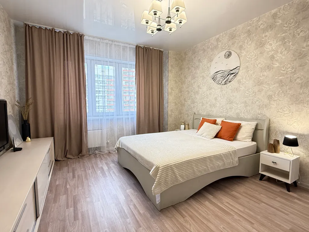 Квартира Отличная однокомнатная квартира рядом с набережной — Красноярск