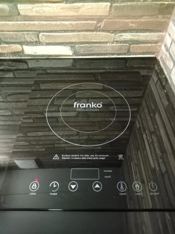 Дом над водопадом