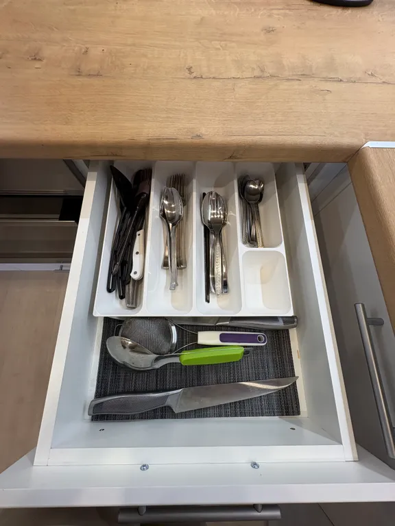 Тихий район у леса