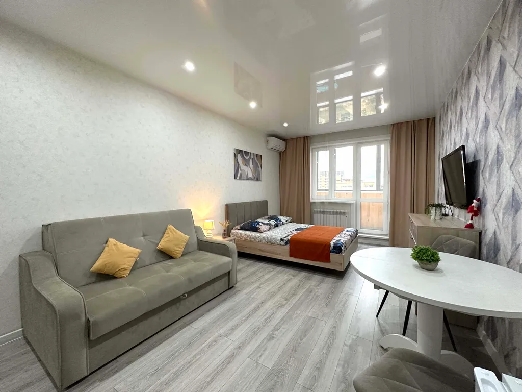 Студия в центре с видом на город, не берем оплату за финальную уборку