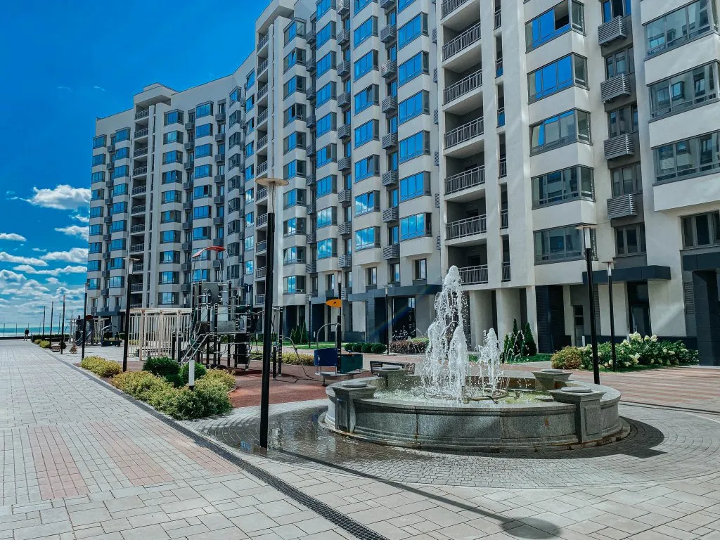 Большая квартира с видом на Волгу