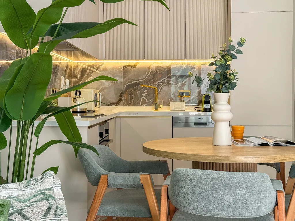 Дизайнерский апартамент Legend с частным пляжем