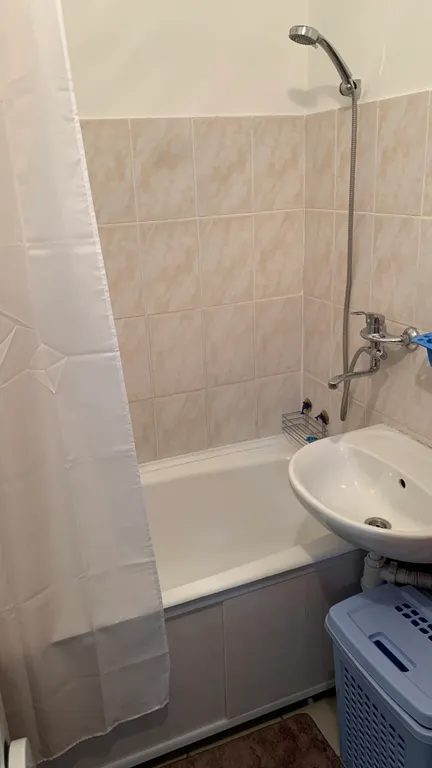 Уютная квартира в городе, удобное место, рядом гипермаркет «мозайка»