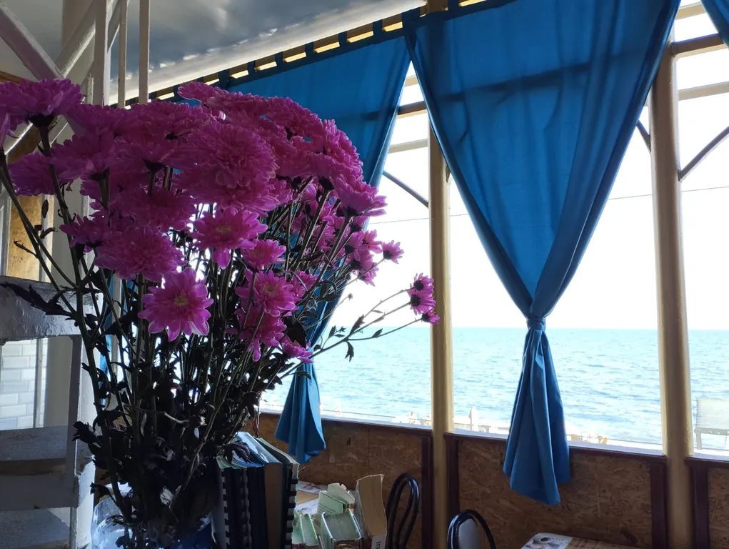 Апартамент "У моря" на первой линии с летней кухней-верандой