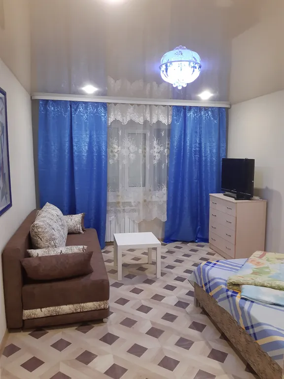 Просторная с большой кухней 2-я квартира